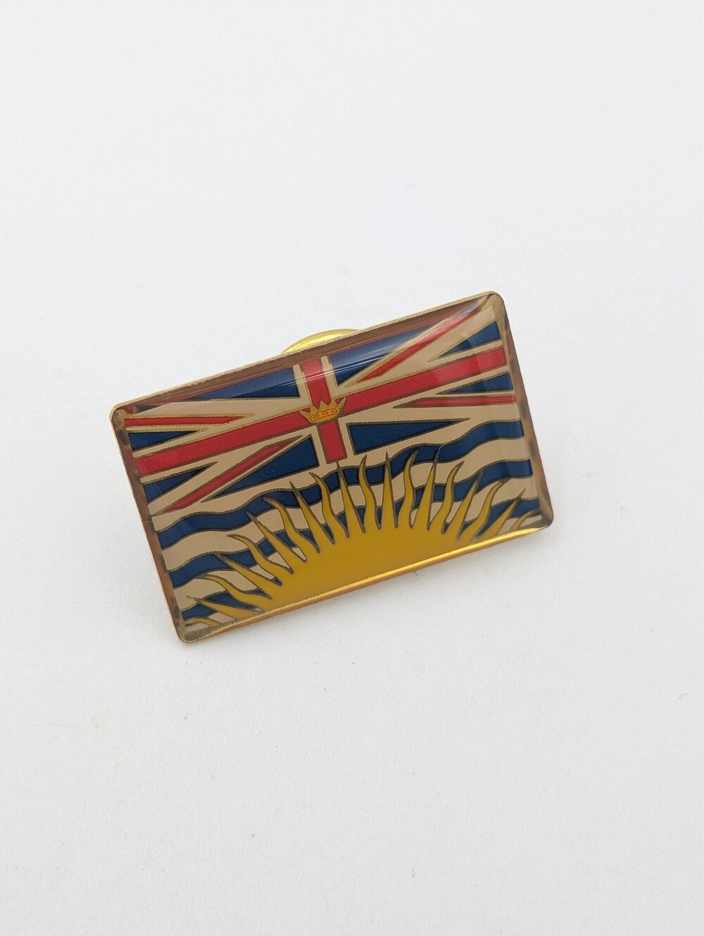 5/25$ British Columbia flag lapel pin